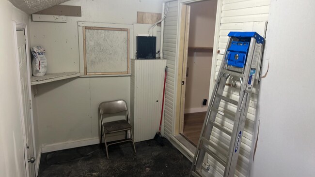 Building Photo - 143 Martz Ave