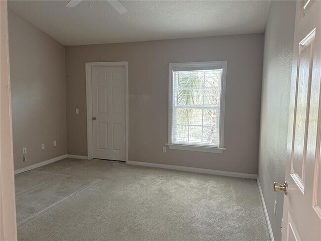 Building Photo - 6554 Swissco Dr