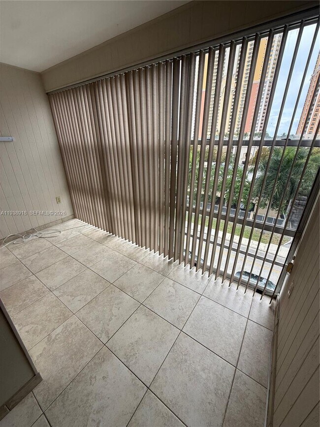 Building Photo - 17620 Atlantic Blvd