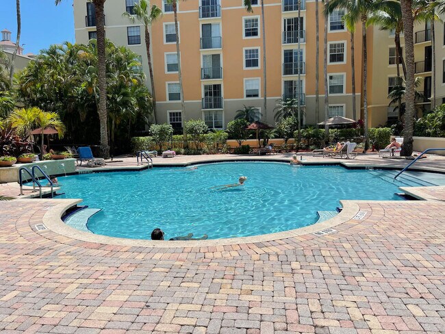 Building Photo - 651 Okeechobee Blvd