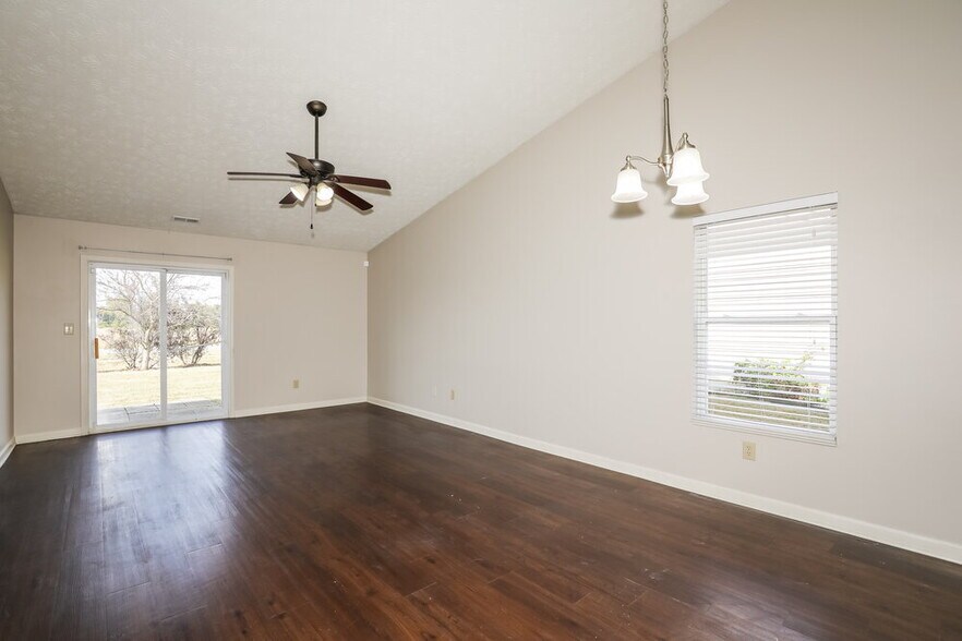 Building Photo - 1150 Grassy Creek Cir