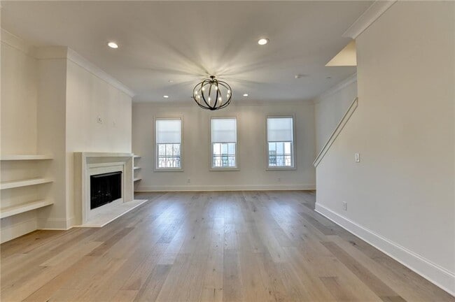 Building Photo - 435 Mayfair Ct