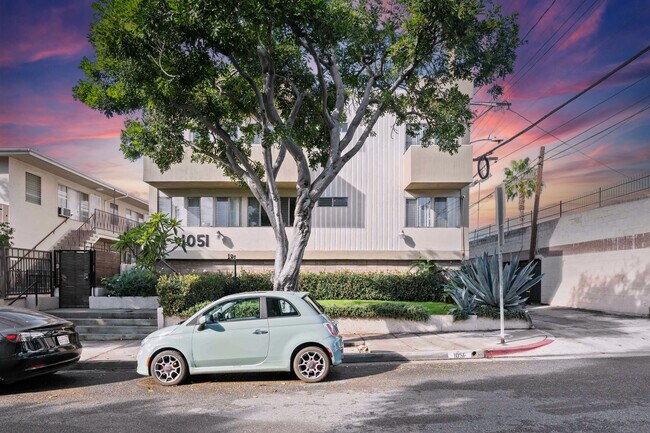 Building Photo - 1051 N Ogden Dr