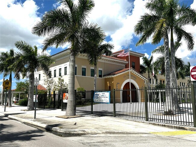 Building Photo - 11605 NW 89th St