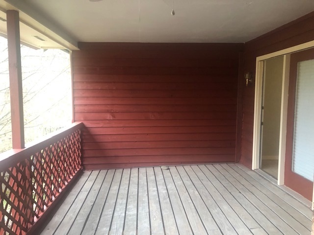 Building Photo - 384 Brookwood Lake Pl