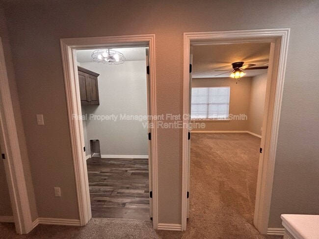 Building Photo - 446 N Albert Pike Ave