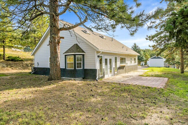 Building Photo - 6554 High Cir