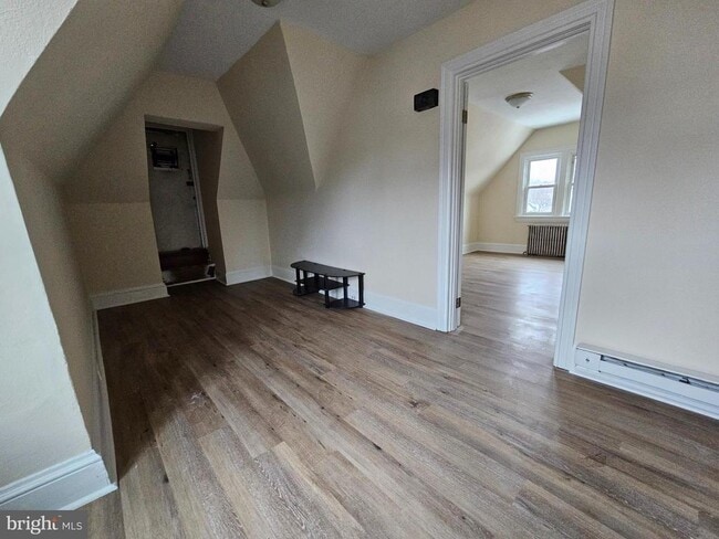 Building Photo - 541 E High St