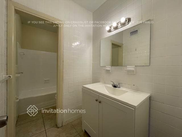 Building Photo - 510 NE 172nd St