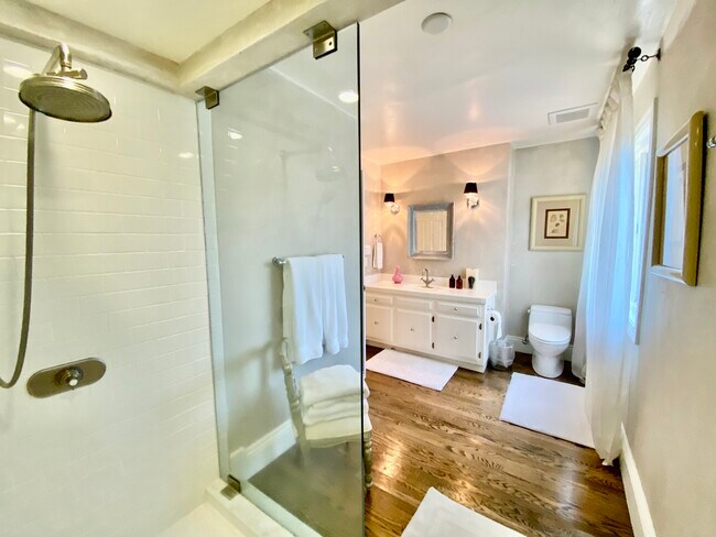 Building Photo - 3594 Silverado Trail N