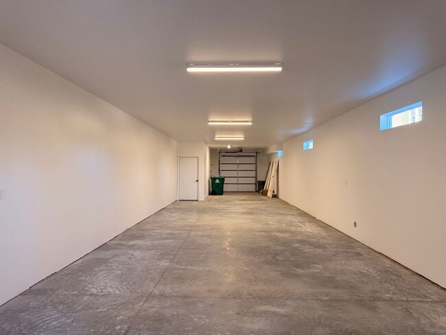 Building Photo - New Construction!