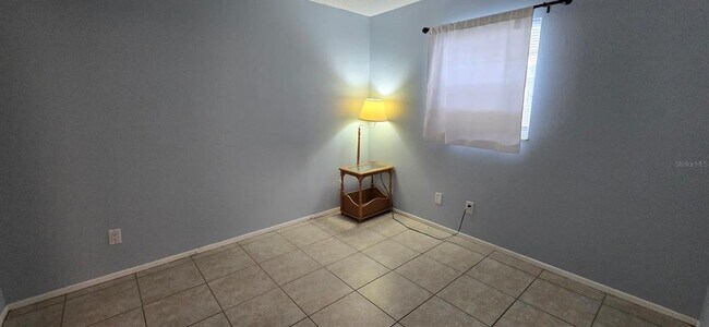 Building Photo - 588 Fairways Ln