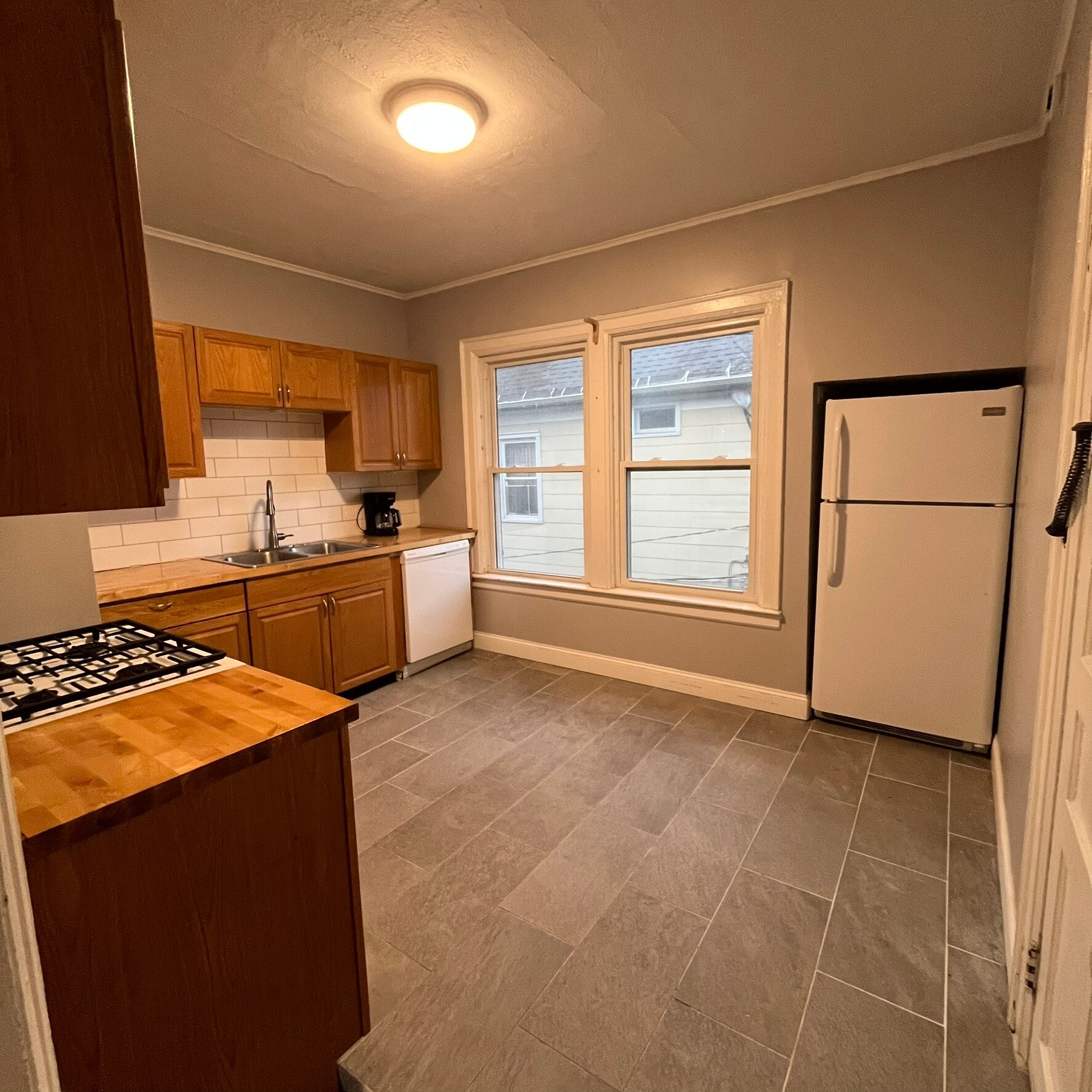 Building Photo - 580 Potomac Ave