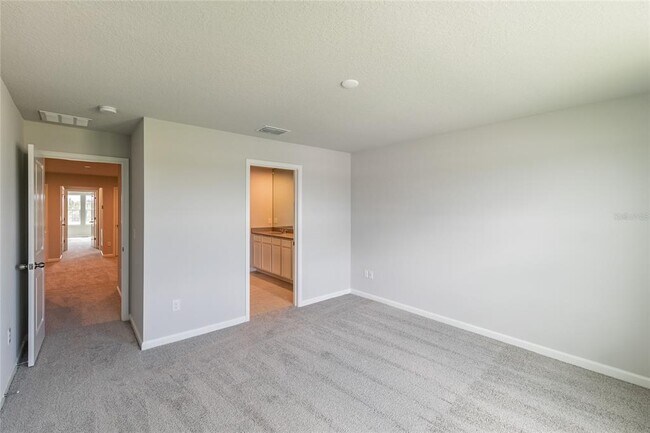 Building Photo - 19309 Blue Pond Dr
