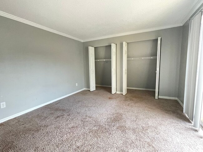 Building Photo - 1193 CR 463