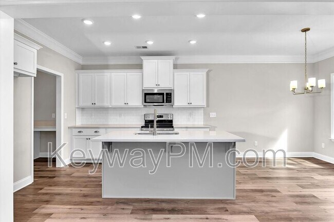 Building Photo - 5995 Big Pond Trl