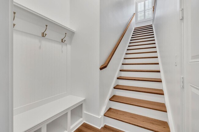 Building Photo - Beautifully maintained and move-in ready, this stunning mostly one-level all-brick home