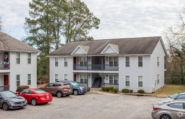 Building Photo - Hunter's Ridge Apartments