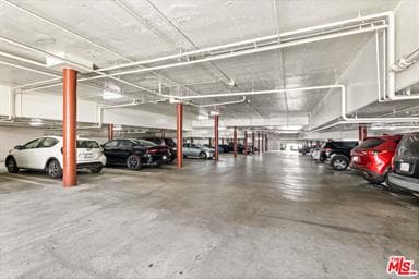 Tadem Parking/ Guest Parking - 10911 Bluffside Dr