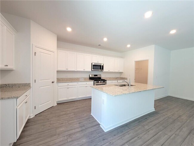 Building Photo - 416 Golden Eagle Pkwy