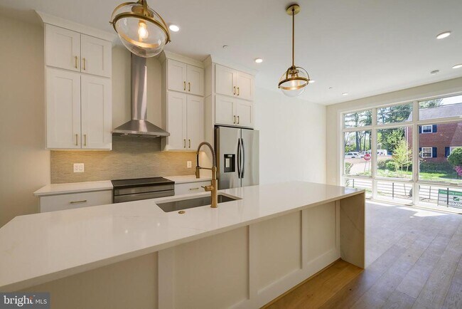 Building Photo - 4347 Harrison St NW