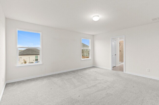 Building Photo - 547 Deer Crest Dr