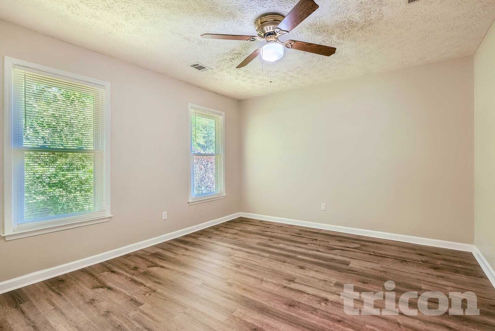 Building Photo - 105 Jennings Yard