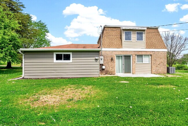 Building Photo - 931 Waycross Rd