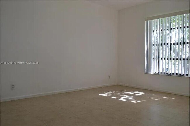 Building Photo - 330 Olivewood Pl