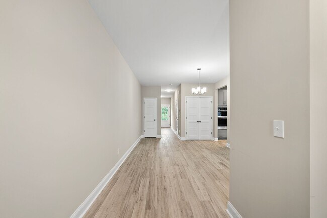 Building Photo - 7994 Humie Olive Rd
