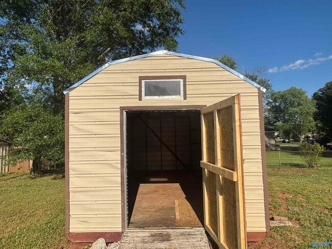 Building Photo - 510 Clift Dr