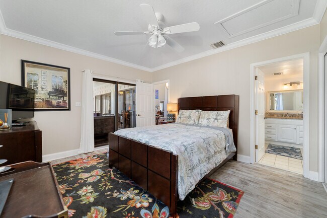 Building Photo - 3000 Conifer Dr