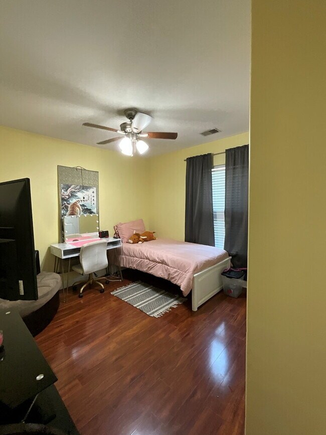 Building Photo - Godley Station Schools