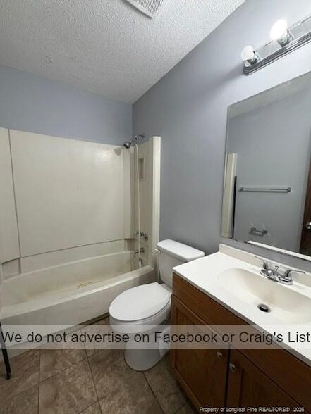Building Photo - 1106 Thornwood Pl