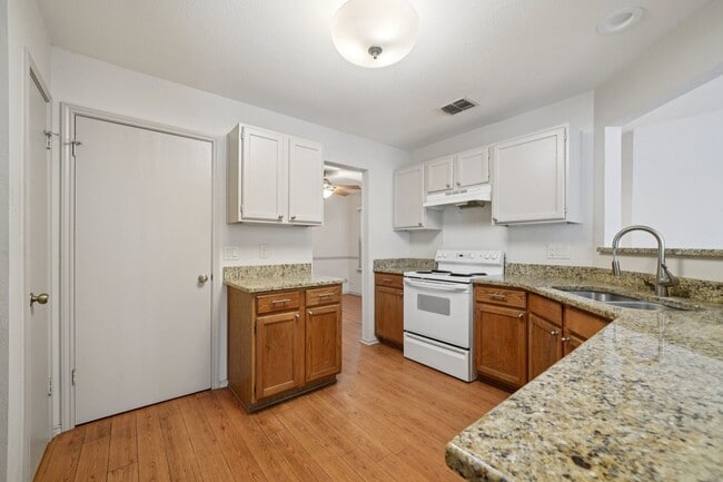 Building Photo - FALL INTO A NEW HOME WITH OUR MOVE-IN SPEC...
