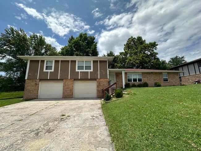 Primary Photo - 4753 Bethel St