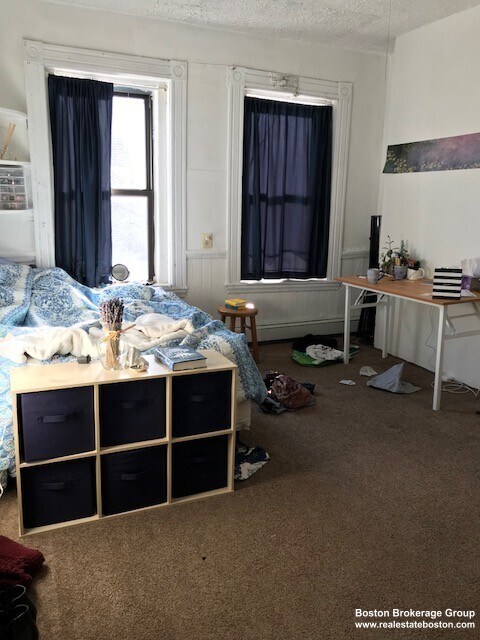 Building Photo - 26 Symphony Rd