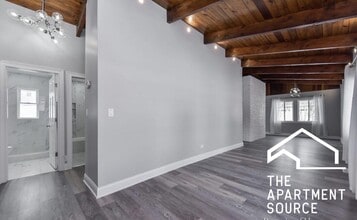 Building Photo - 702 Hammerschmidt Ave