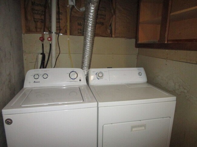 Building Photo - Fremont 1014