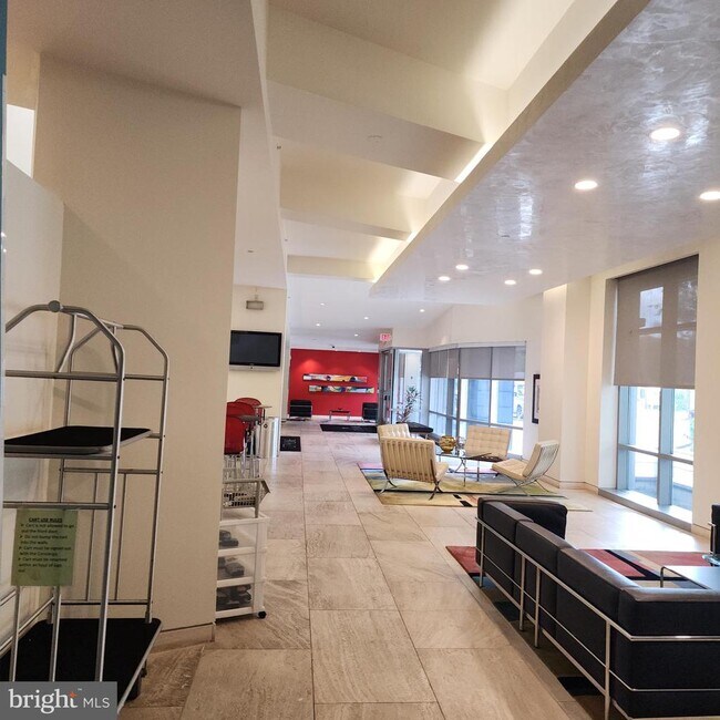 Building Photo - 4101 Albemarle St NW