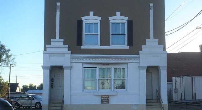 Primary Photo - Midtown Suites