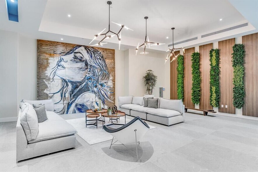 Building Photo - 5961 SW 68th St