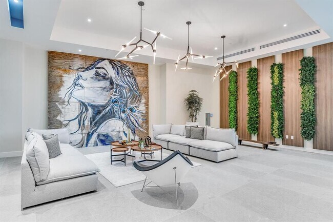 Building Photo - 5961 SW 68th St