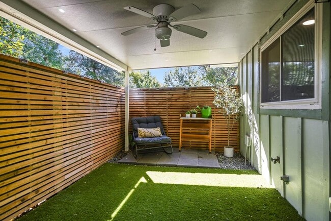 Building Photo - 5033 Fort Clark Dr