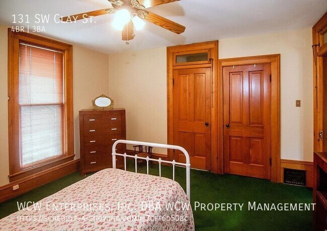 Building Photo - 131 SW Clay St