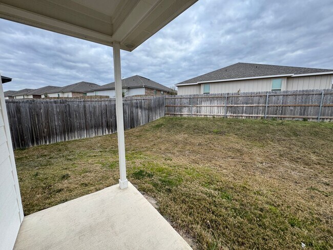 Building Photo - 5415 Rose Gdn Lp