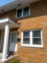 Building Photo - 607 Hood St