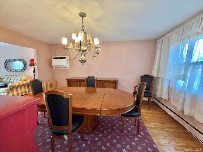 Building Photo - 15 Sherry Ln