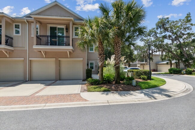 Building Photo - 95282 Summerwoods Cir