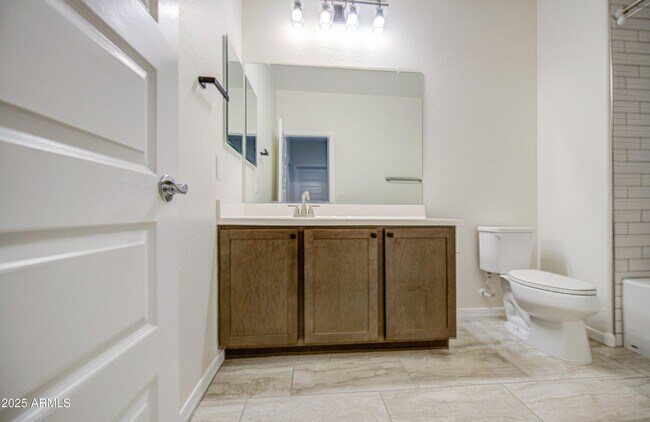 Building Photo - 9856 E Palladium Dr